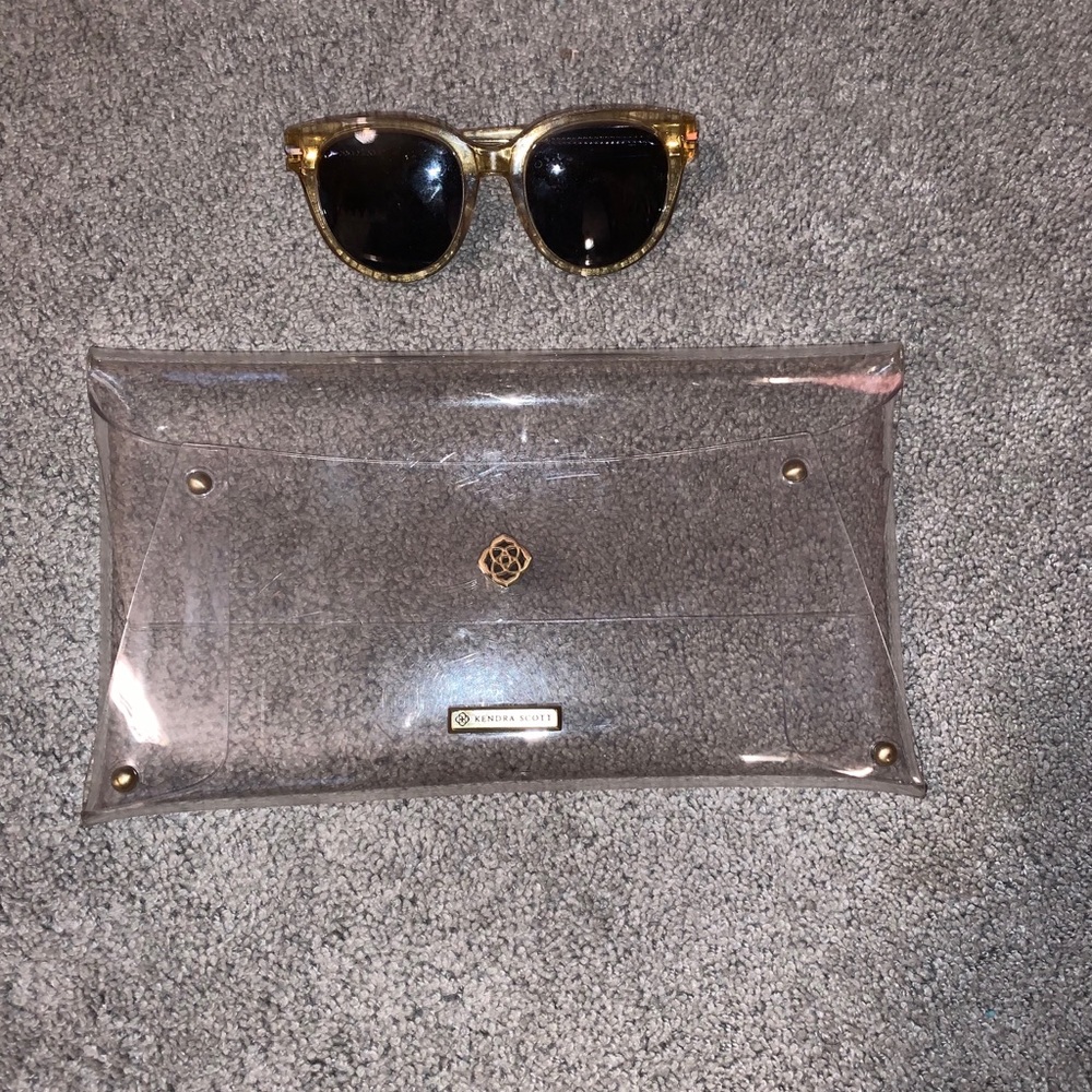Kendra Scott clear company bag